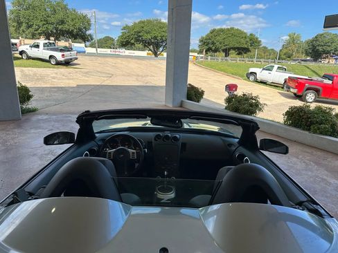Used 2006 Nissan 350Z Touring image 9