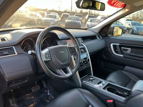 Used 2019 Land Rover Discovery Sport SE AWD/4WD image 14