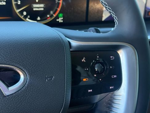 New 2026 INFINITI QX80 Luxe image 15