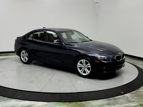 Used 2016 BMW 328i xDrive Sedan AWD/4WD image 3