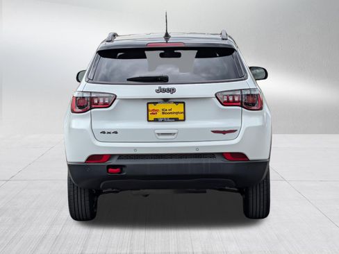 Used 2023 Jeep Compass Trailhawk w/ Trailhawk Convenience Group AWD/4WD image 6