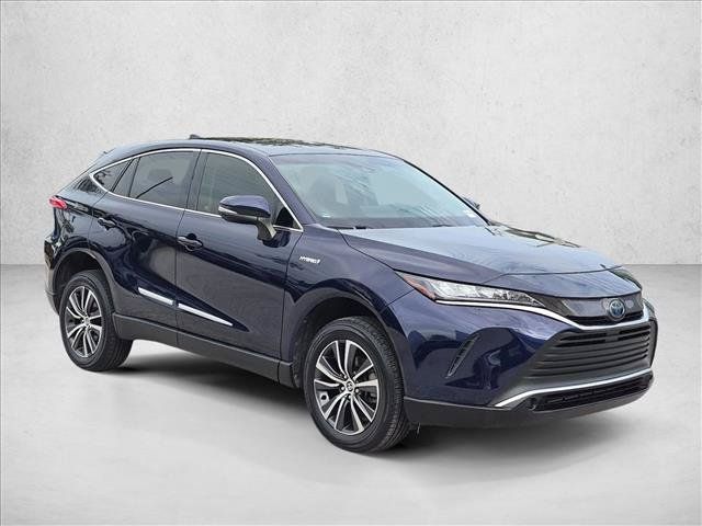 Used 2021 Toyota Venza LE AWD/4WD image 3