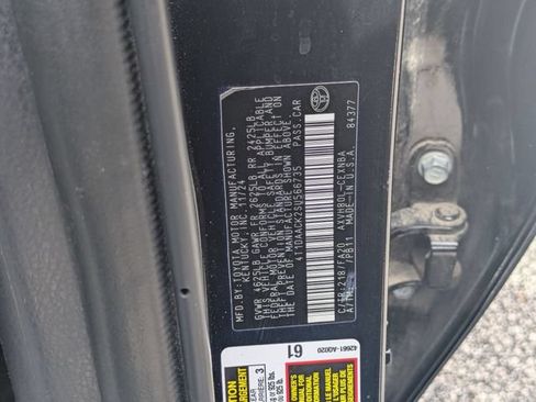 Used 2025 Toyota Camry LE FWD image 38