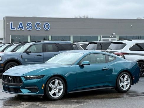 Used 2026 Ford Mustang Coupe image 1