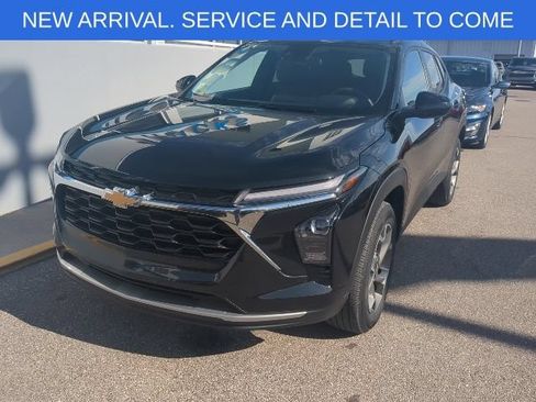 Certified 2024 Chevrolet Trax LT FWD image 1