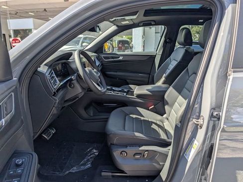New 2026 Volkswagen Atlas Cross Sport SEL R-Line AWD/4WD image 10