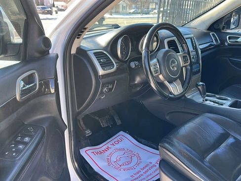 Used 2013 Jeep Grand Cherokee Laredo image 9