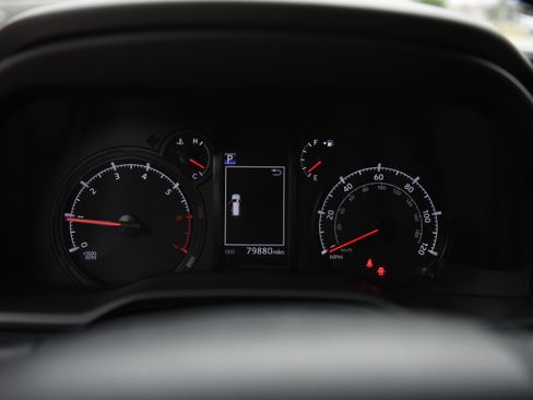 Used 2020 Toyota 4Runner SR5 image 11