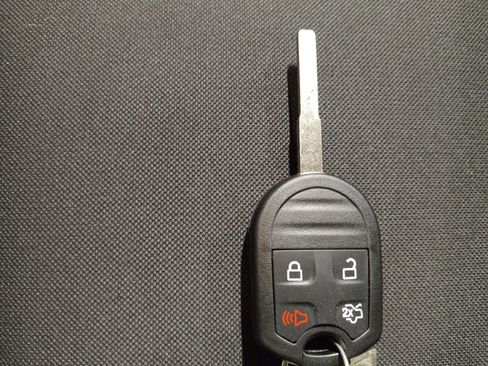 Used 2018 Ford Fiesta SE image 32