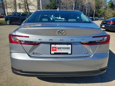 Certified 2025 Toyota Camry LE image 4
