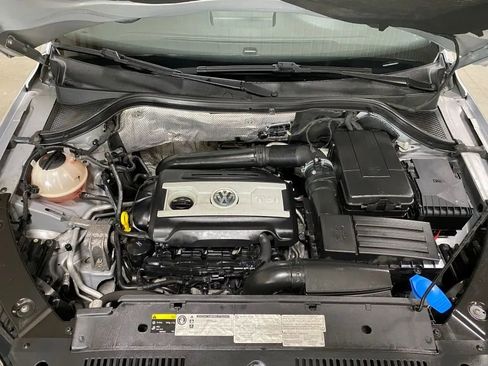 Used 2017 Volkswagen Tiguan S AWD/4WD image 39