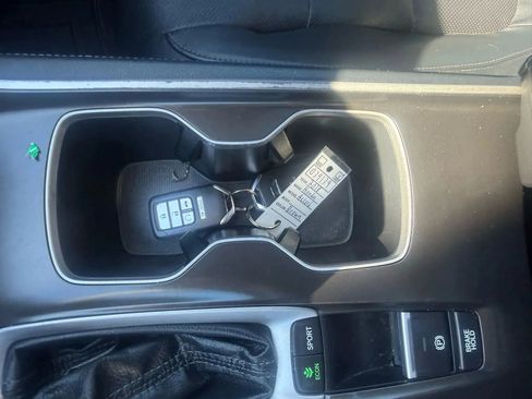 Used 2018 Honda Accord Touring image 29