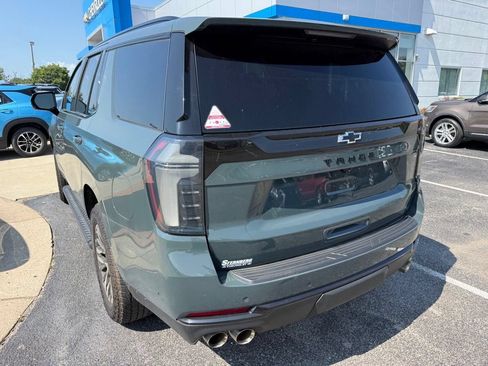 Used 2025 Chevrolet Tahoe Z71 w/ Comfort Package AWD/4WD image 5