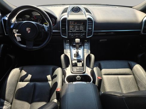 Used 2012 Porsche Cayenne AWD/4WD image 2