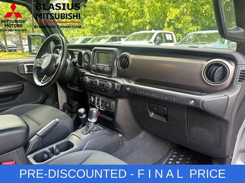 Used 2020 Jeep Wrangler Sport AWD/4WD image 23