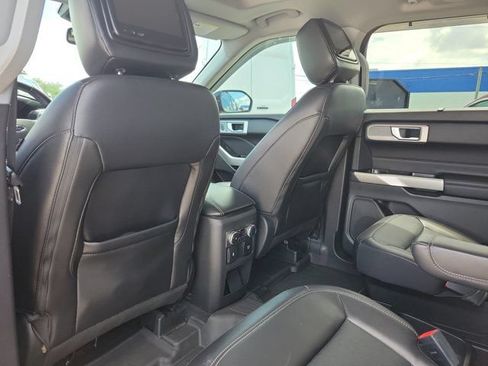 Certified 2021 Ford Explorer Limited w/ Equipment Group 301A RWD image 16