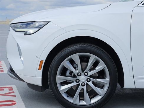 Used 2021 Buick Envision Avenir w/ Technology Package II image 9