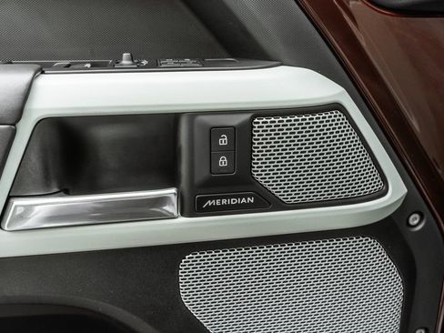 Used 2023 Land Rover Defender 130 First Edition AWD/4WD image 17