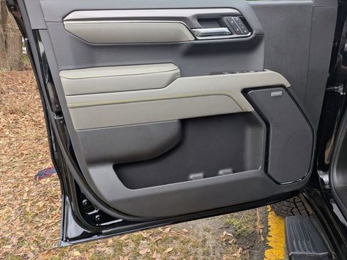 New 2026 Chevrolet Silverado 1500 ZR2 w/ Dark Appearance Package image 8