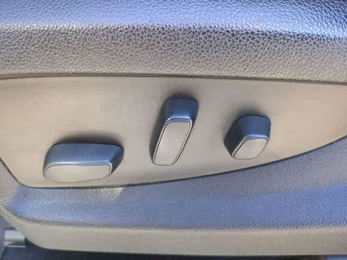 Used 2018 Chevrolet Silverado 1500 LT w/ All Star Edition image 18