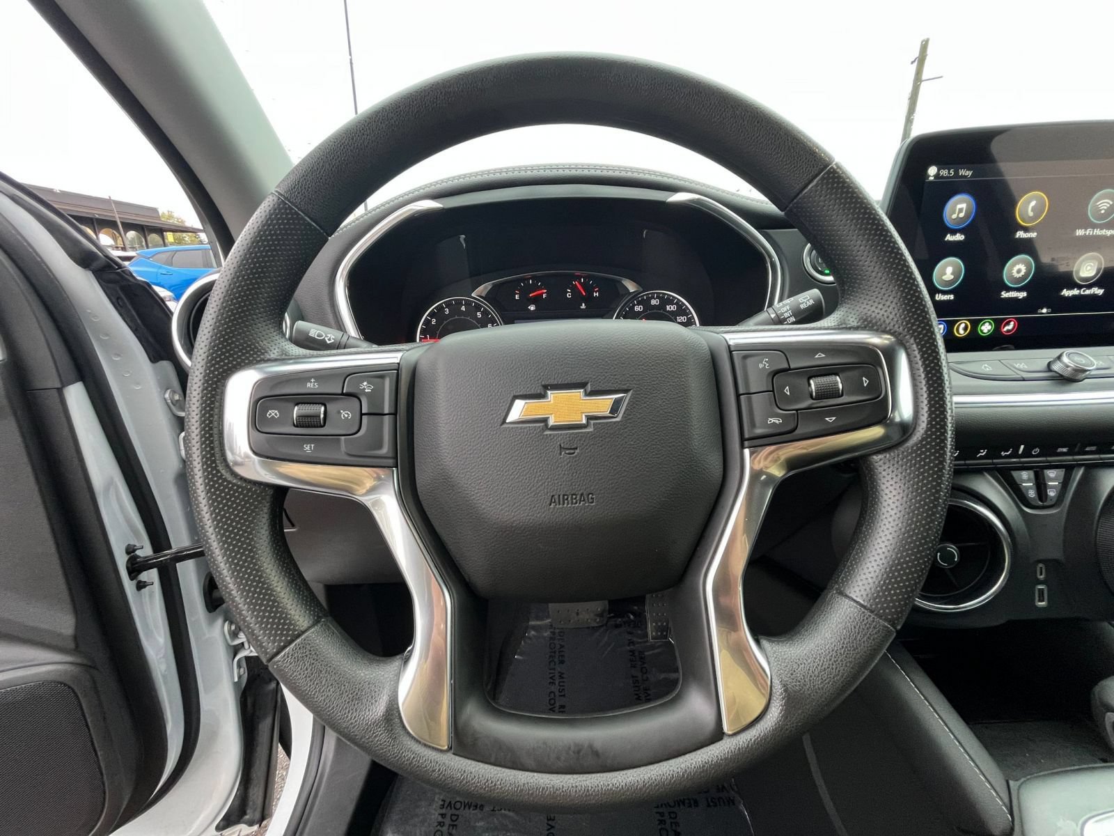Used 2025 Chevrolet Blazer LT FWD image 28