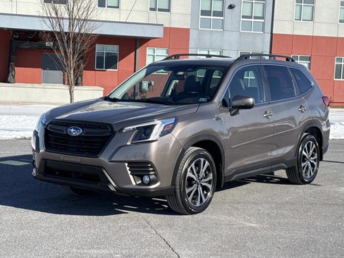 Used 2023 Subaru Forester Limited image 28