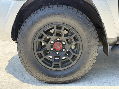 Used 2024 Toyota 4Runner SR5 Premium w/ Moonroof Package RWD image 12
