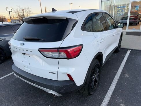 Used 2020 Ford Escape SE Sport AWD/4WD image 4