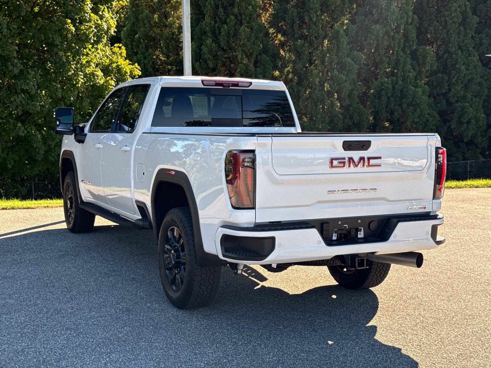 Used 2026 GMC Sierra 2500 AT4 w/ AT4 Premium Plus Package AWD/4WD image 7