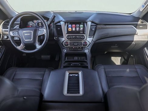 Used 2018 GMC Yukon Denali w/ Denali Ultimate Package AWD/4WD image 30