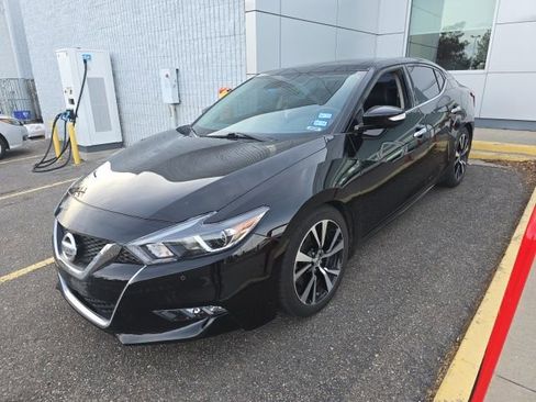Used 2018 Nissan Maxima Platinum image 4