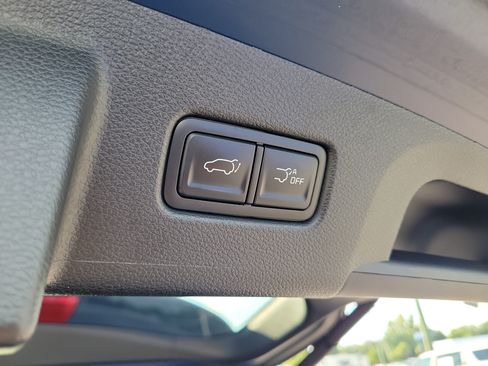 Used 2024 Kia Telluride EX w/ EX Captain's Chair Package FWD image 15
