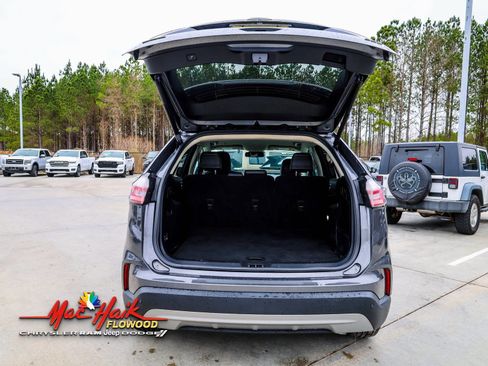 Used 2022 Ford Edge SEL w/ Convenience Package image 7