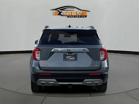 Used 2021 Ford Explorer XLT w/ Equipment Group 202A image 5