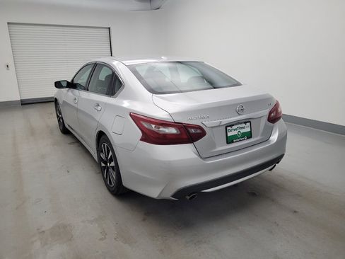 Used 2018 Nissan Altima 2.5 SV FWD image 5