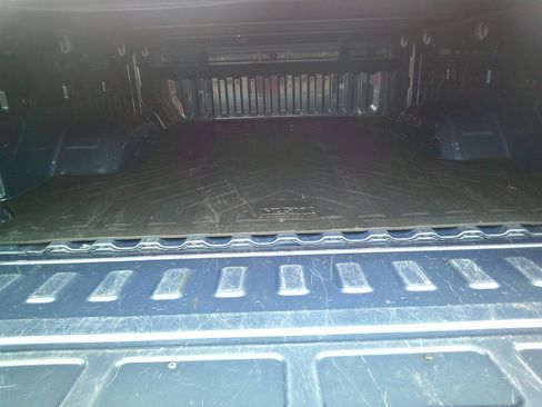 Used 2024 Chevrolet Silverado 2500 Custom w/ Custom Value Package image 10