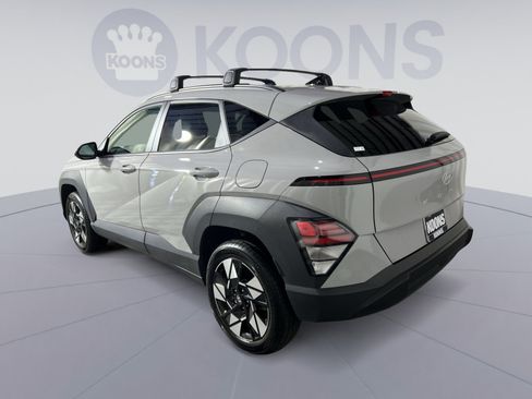 Used 2024 Hyundai Kona SEL w/ Convenience Package AWD/4WD image 4