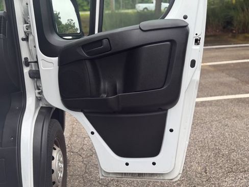 Used 2023 RAM ProMaster 2500 FWD image 15