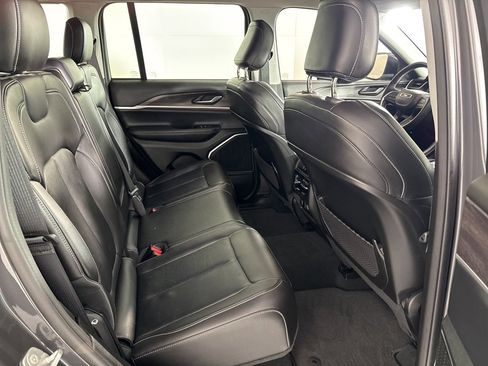 Used 2022 Jeep Grand Cherokee Limited w/ Trailer Tow Prep Group (B) image 40