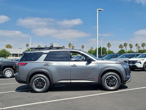 New 2026 Nissan Pathfinder Rock Creek w/ Rock Creek Premium Package AWD/4WD image 9