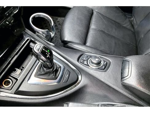 Used 2009 BMW 650i Convertible RWD image 16