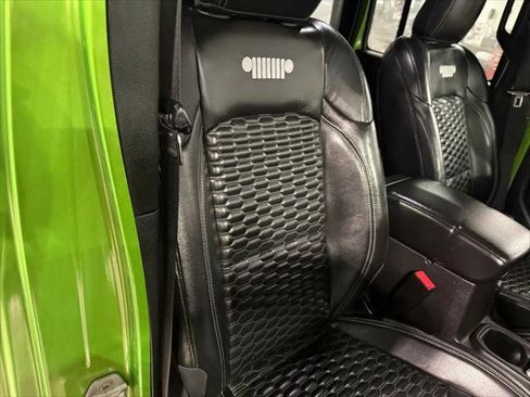 Certified 2018 Jeep Wrangler Unlimited Rubicon AWD/4WD image 7