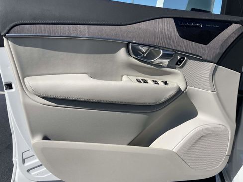 Certified 2023 Volvo XC90 B6 Ultimate AWD/4WD image 16