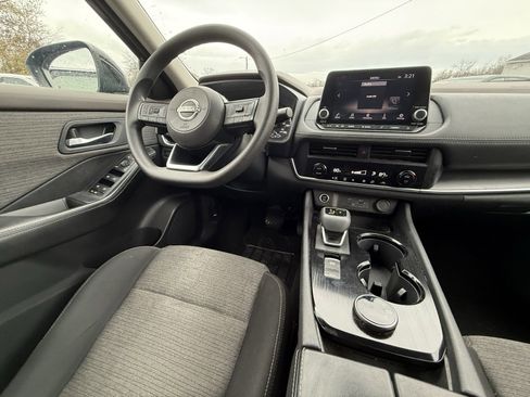 Used 2023 Nissan Rogue SV image 23