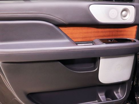 Used 2024 Lincoln Navigator L Black Label image 20