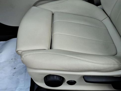 Used 2022 Mercedes-Benz GLB 250 image 7