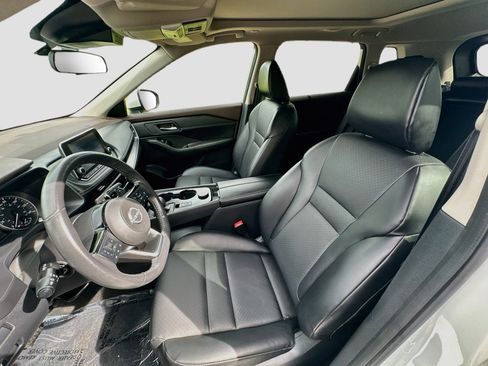 Used 2023 Nissan Rogue SV w/ SV Premium B Package AWD/4WD image 13