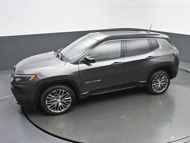 Used 2024 Jeep Compass Limited w/ Elite Group AWD/4WD image 35