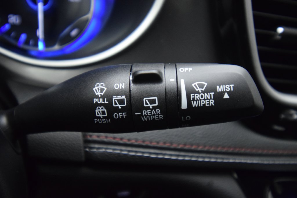 New 2027 Chrysler Pacifica Select FWD image 28