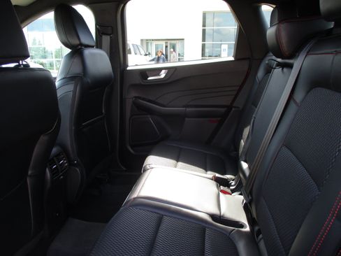 Used 2024 Ford Escape ST-Line w/ Tech Pack #1 AWD/4WD image 40